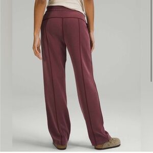 Lululemon Soft Streme Pants Size 4 Merlot